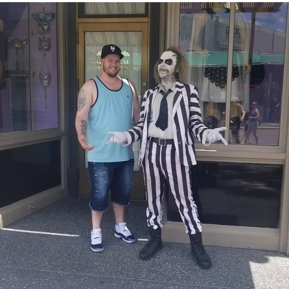 Meet your Posher, Dominic - Picture 1 of 1